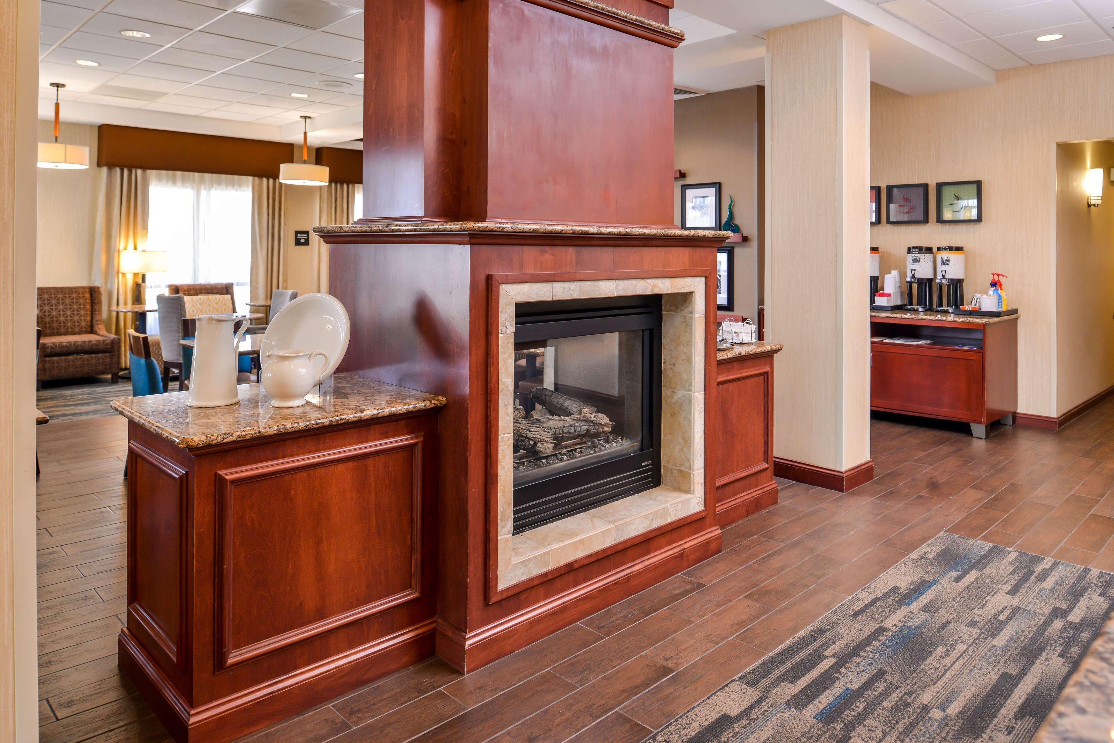 Hampton Inn York Exterior foto